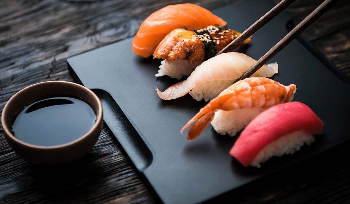 با 10 غذای محبوب در ژاپن آشنا شوید