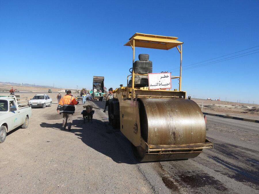 عملیات آسفالت 2 راه روستایی شهرستان اراک پایان یافت عملیات آسفالت 2 راه روستایی شهرستان اراک انتها یافت