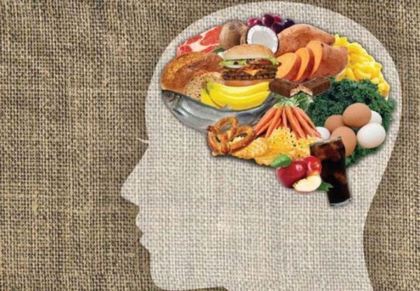 برای تقویت عملکرد مغز چه چیزهایی بخوریم؟